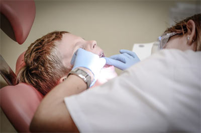 Amalgam in Zähnen schadet - Bioresonanz kann helfen